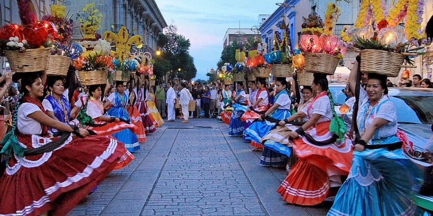 Guelaguetza Festival Guide - Lingopie