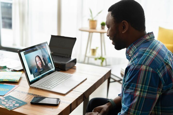 2 persons on a video call