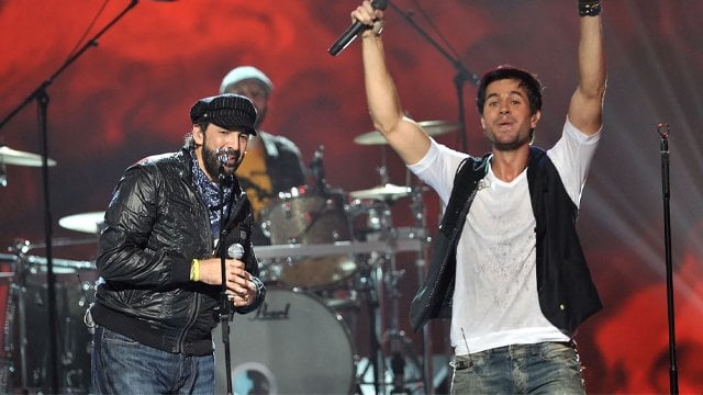 Cuando Me Enamoro - Enrique Iglesias & Juan Luis Guerra