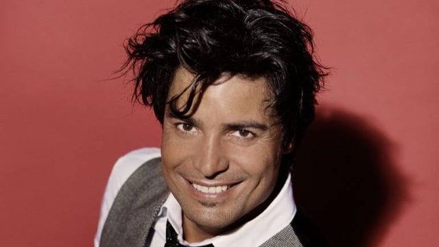 Completamente enamorados - Chayanne
