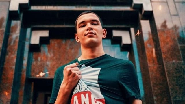 Tantsuyut s khuliganami