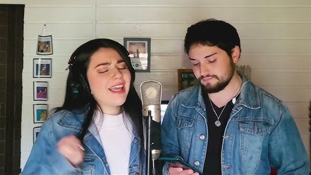 A 700 km - Shé & Elena