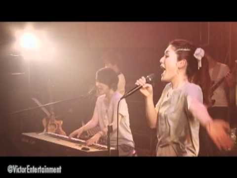 Swing in the Wind (Live)