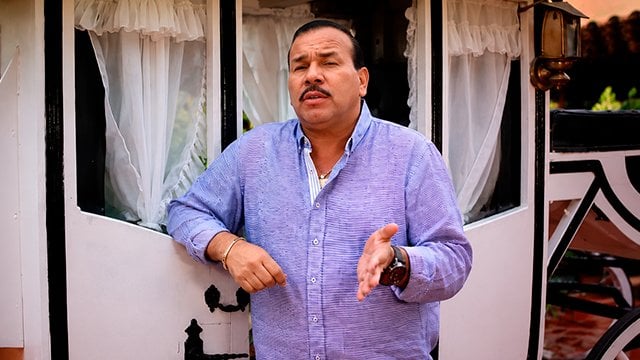 Usted señora - Charrito Negro