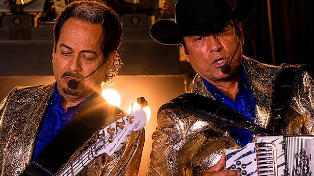 Ni parientes somos - Los Tigres del Norte